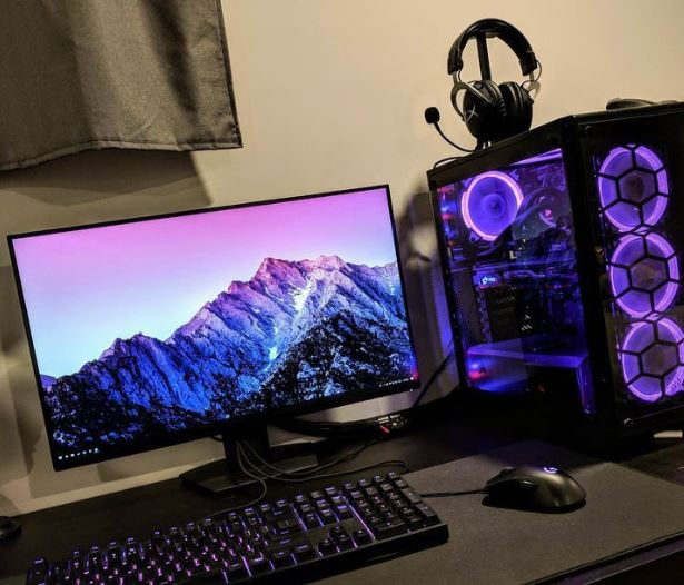 gaming pc setup with amd graphics card for competitive fps gaming