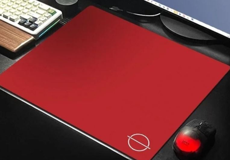 lgg saturn xl extended gaming mousepad for apex legends low sensitivity players