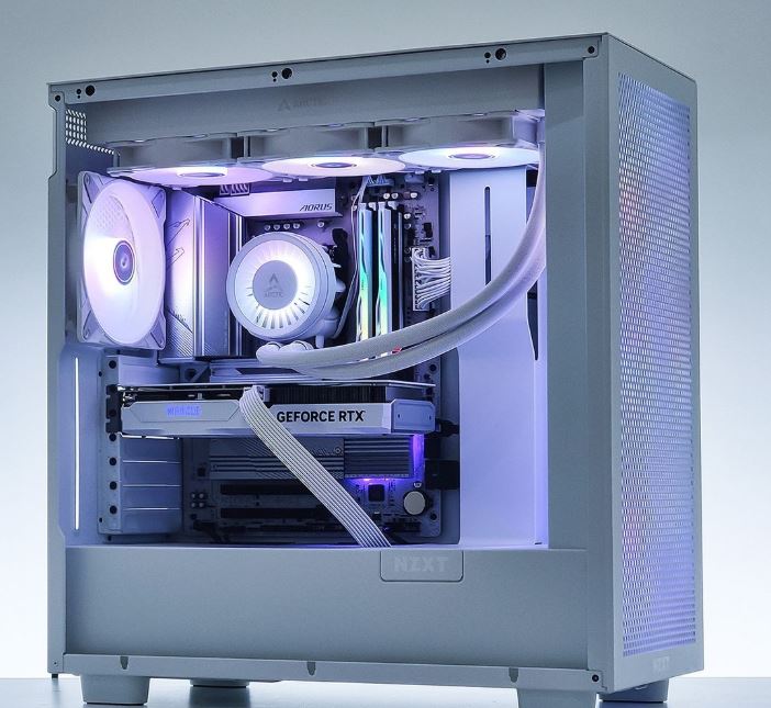 NZXT BLD Starter Plus prebuilt gaming PC for Apex Legends with RTX 5070