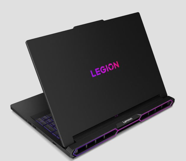 Lenovo Legion Pro 7i gaming laptop for competitive CS2 gaming